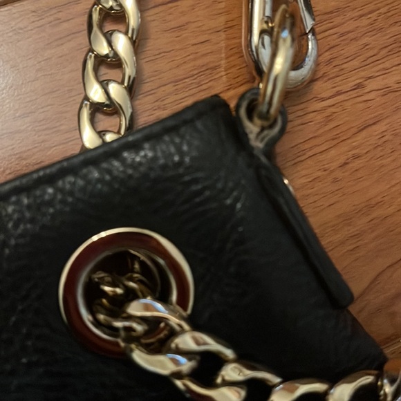 Michael Kors cross-body bag in black - Picture 4 of 8